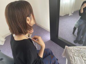 バッロクパールネックレスを試着