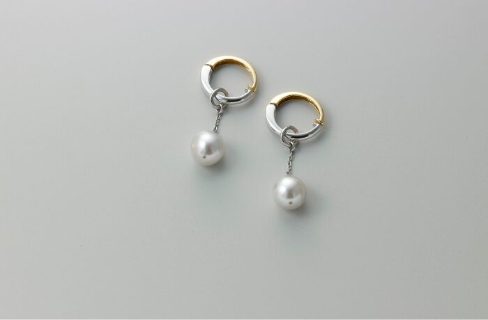 シンプルなパールピアス